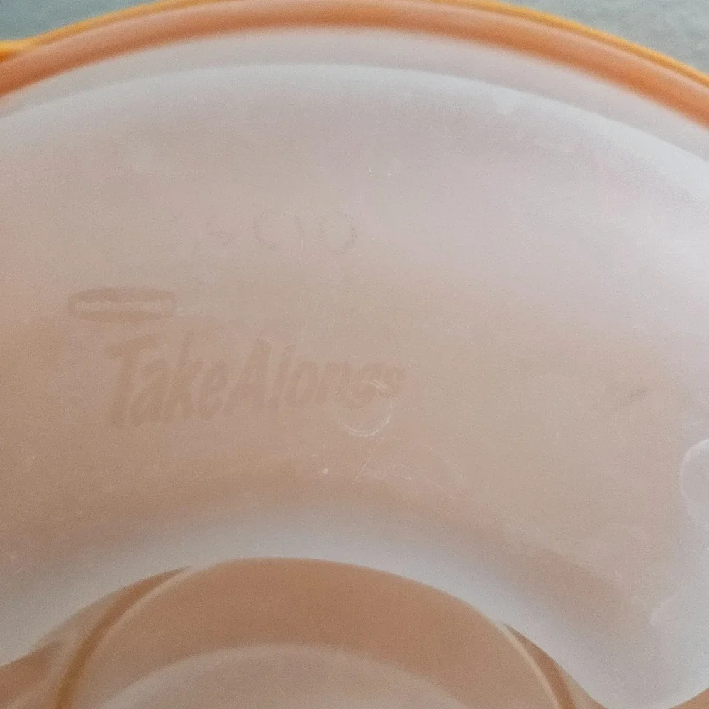 Rubbermaid TakeAlongs 4 Compartment  Tray Lid-Party‎ Snack Server